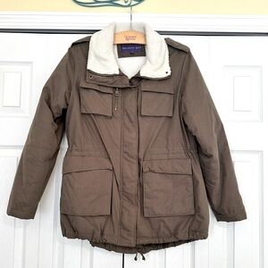 Madden Girl Women’s Tan Cargo Jacket with Sherpa Collar. Size medium